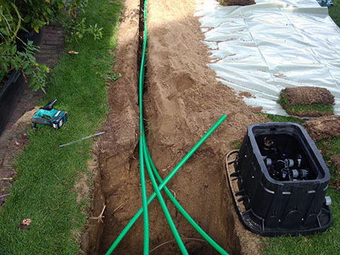 Die Schläuche werden gelegt